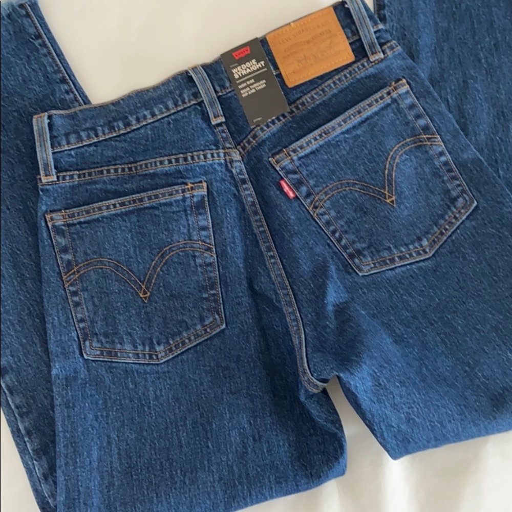 New Levi’s wedgie straight high rise jeans - Picture 8 of 9